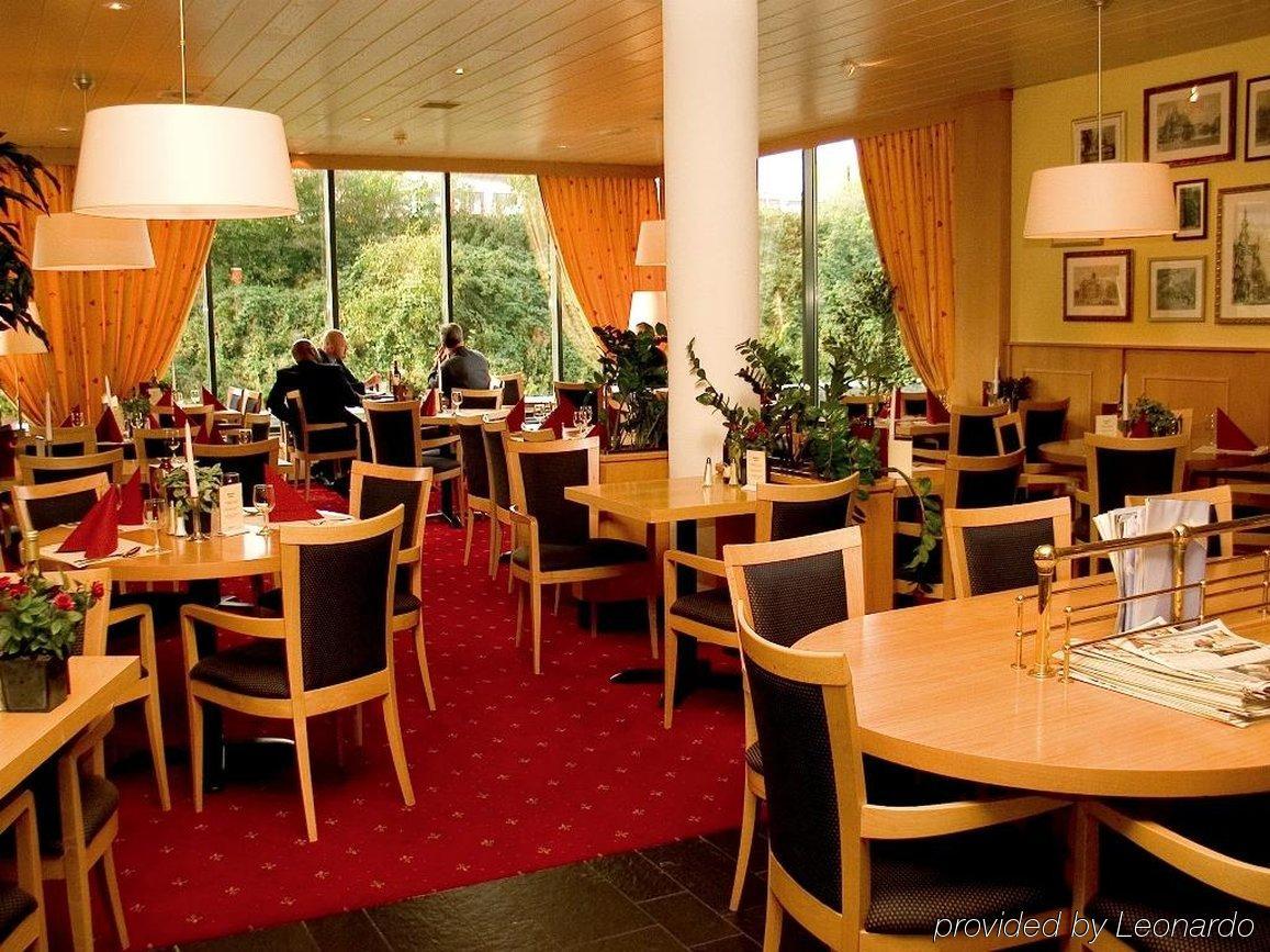 Bastion Hotel Барендрехт Ресторан фото