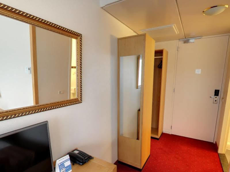 Bastion Hotel Барендрехт Екстер'єр фото